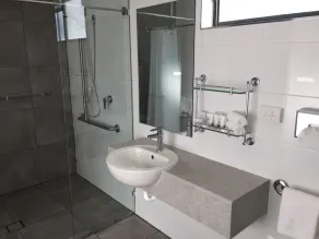 Eaglehawk Motel Bendigo - Bathroom