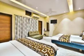 Goroomgo Hilroz Amritsar - Room