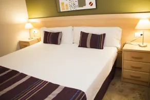 Apartamentos Plaza Picasso - Chambre