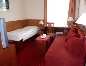 Hotel Grand - Quarto