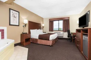 AmericInn by Wyndham Lake City - Zimmer