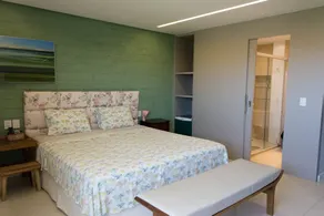 Penthouse Apartment with Hot Tub near Beach - Room