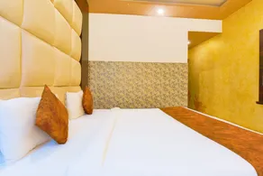 The Royal Galaxy - Hotel in Fateh Sagar Rd - Room