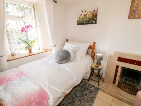 Peter's Farmhouse - Room