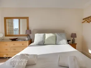 Harbourside Apartment - Room