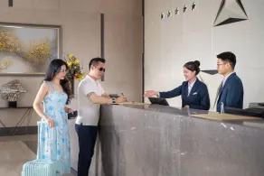 DeLaSea Ha Long Hotel - Modern Bayview Escape - Réception