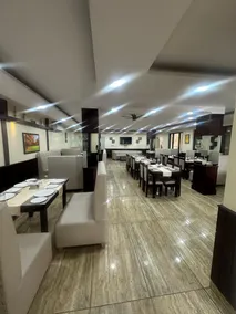 Hotel Anant Restaurant And Bar - Restaurang