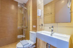 Angela Hotel & Apartments - Bad
