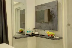 Hotel AeroStay Bangalore Airport - Room