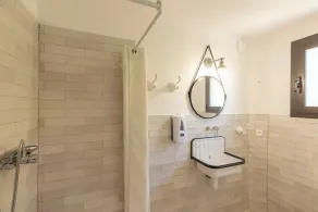 Corsica Hostel Porto Vecchio - partie chambre privée - Salle de bain