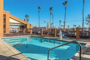 Days Inn by Wyndham Chula Vista-San Diego - Pool