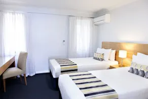 Platinum Suites AT Swiss Garden - Chambre