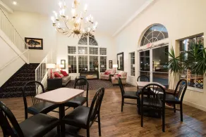 Super 8 by Wyndham Richmond - Lobby