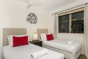 Byron Lakeside Holiday Apartments - Room