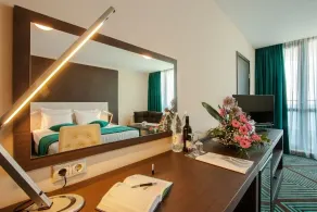 International Hotel Casino & Tower Suites - Room