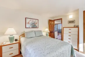 Ski In / Ski Out, Sunrise - ¡Condominio inteligente Killington 1BR con vistas a la montaña! Duerme 6 - Habitación