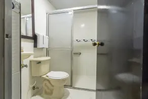 Hotel Barcelona Estadio - Bathroom