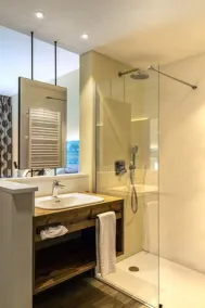 Hotel Grohnder Fährhaus - Bathroom