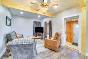 All-season Seney Home w/ Private Yard & Fire Pit! - Interiør