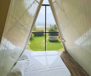 Sizzle Bay Resort - Room