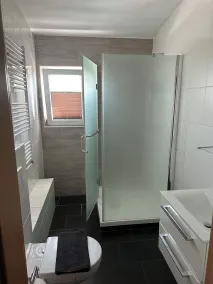 Ferienwohnung mit Terrasse - Badeværelse