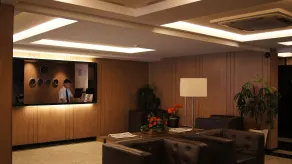 Astro Hotel - Recepción