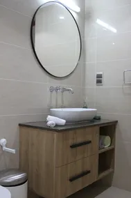 Belle Vue Lodge - Bathroom