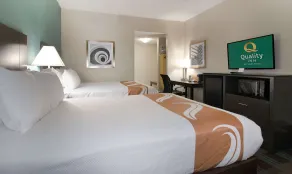 Quality Inn Roseville-Detroit North - Habitación