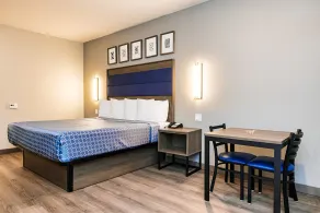 Palace Inn Blue Copperfield 529 - Room