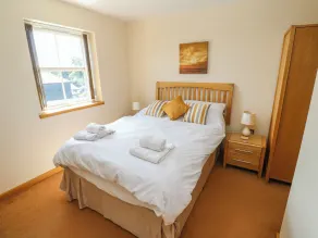 The Crows Nest – Sea View Retreat, Flushing Cornwall - Room