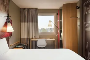 ibis Reading Centre - Room