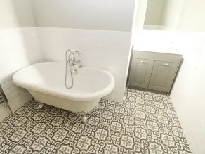 Valley View - Bathroom