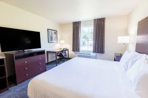Cobblestone Inn & Suites - Winters - Værelse
