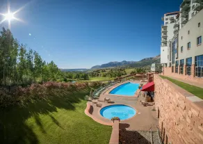 The Peaks Resort and Spa - Piscine