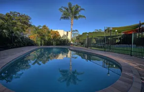 Quality Hotel Robertson Gardens - Piscina