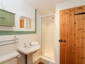 The Old School Room - Bathroom