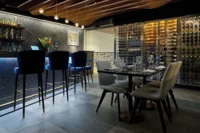ESPACIO THE JEWEL OF WAIKIKI - Restaurant
