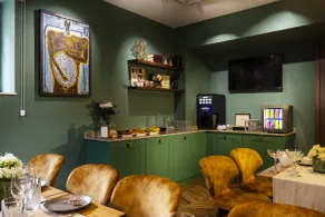 Gallery 37 Powered by ASTON - Restaurant