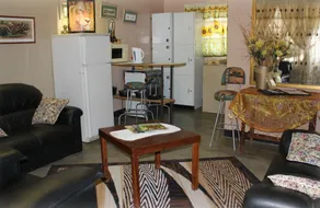 Tshimologo Farm Guest House - Private kitchenette