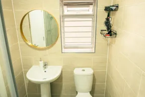 Cozy 2BR Flat Near Cardiff City Centre Stadium Shops Uni - Badeværelse