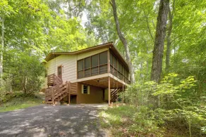 Smoky Mtn Hideaway: Screened Porch & Fire Pit - Interiør