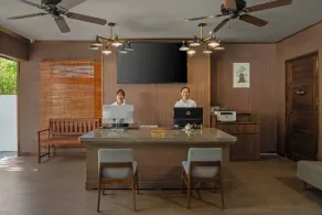 HA Ocean Front Hotel and Apartment - Reception
