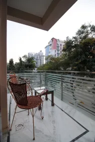 Geetanjali Luxury Suites - Vista do quarto