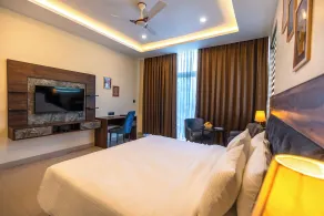 Aotel by Clarks Inn Palampur - Room