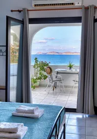 Beachfront Blue Comfort Sitia By ComfortBnb - Rom