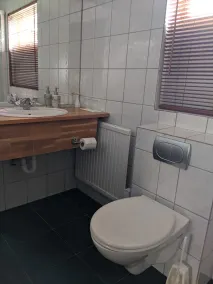 Engimyri Lodge - Bathroom