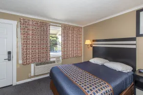 Surf Motel and Gardens - Chambre