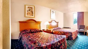 Days Inn by Wyndham Albion - Rom