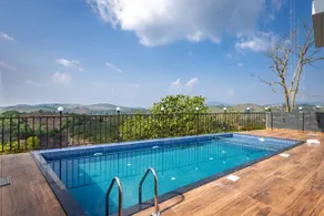 Nithara Hills Resort - Piscine