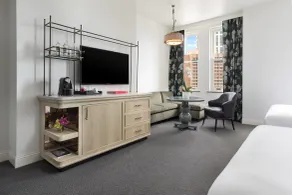 The Candler Hotel Atlanta, Curio Collection by Hilton - Rum